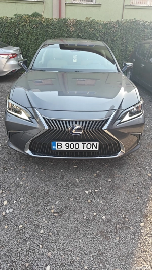 Lexus Seria ES 300h, CAP. CIL.-  2.5 Hybrid, 222CP, An- 2019. - imagine 17 Lexus Seria ES 300h, CAP. CIL.-  2.5 Hybrid, 222CP, An- 2019. - imagine 17