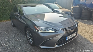 Lexus Seria ES 300h, CAP. CIL.-  2.5 Hybrid, 222CP, An- 2019. - imagine 19 Lexus Seria ES 300h, CAP. CIL.-  2.5 Hybrid, 222CP, An- 2019. - imagine 19