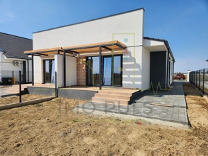 Duplex pe parter. 2 Bai. 2 Dressing-uri. Terasa acoperita. - imagine 4