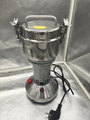 Rasnita electrica 1200W rapida si eficienta