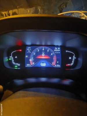 vând Renault Megane 4 sedan 1.3 TCE 140cp - imagine 5