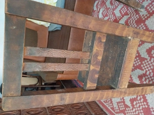 Vand 2 scaune vechi lemn - imagine 2