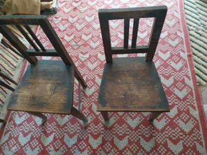 Vand 2 scaune de lemn vechi - imagine 5