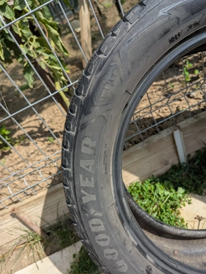 vand 2 anvelope de iarna SUV Goodyear 225 x55 R 19 - imagine 2