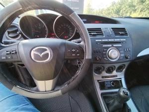 Vând Mazda 3, motor silențios, km. reali - imagine 2 Vând Mazda 3, motor silențios, km. reali - imagine 2