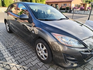 Vând Mazda 3, motor silențios, km. reali - imagine 3 Vând Mazda 3, motor silențios, km. reali - imagine 3