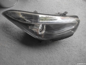 Far dreapta Hyundai I40