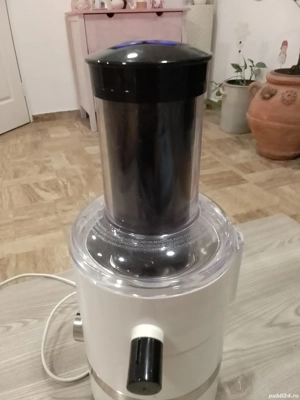 Storcator citrice Russell Hobbs 22700-56 800 W Storcator citrice Russe