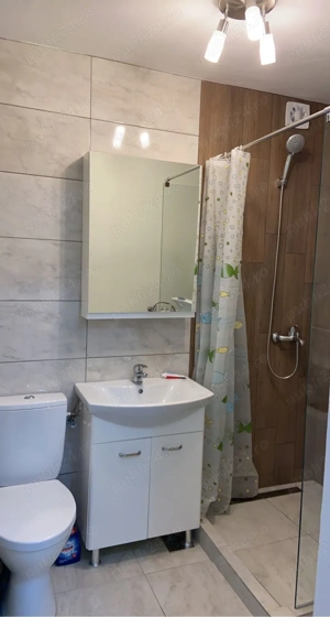 Închiriez apartament cu o cameră 