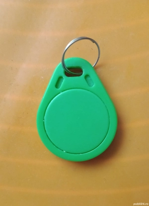 Tag de proximitate, card de acces