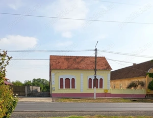 Casă stil baroc de vânzare  , central ,o proprietate  deosebită!    - imagine 2