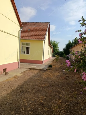 Casă stil baroc de vânzare  , central ,o proprietate  deosebită!    - imagine 6