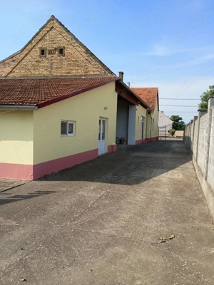 Casă stil baroc de vânzare  , central ,o proprietate  deosebită!    - imagine 9