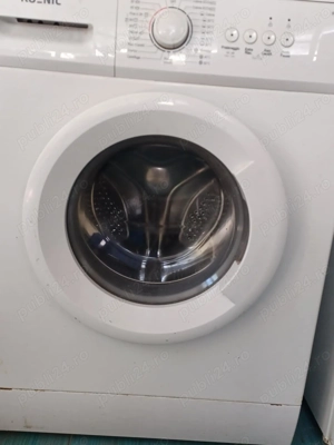 vind masina de spalat  si frigider. folosite . dar in perfecta stare de functionare.