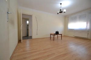 apartament 3 camere,ultracentral, zona P-ta Operei, Catedrala