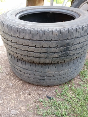 Vand anvelope de la 50 ron