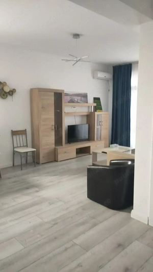 Inchriez apartament 2 camere Mamaia Nord 350 Euro