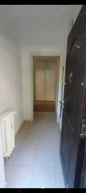 Închiriez Garsonieră ideală pt. Birouri, Coafor, Frizerie, Centru de Manichiură, Cab. Stomatologic. 