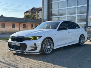 BMW SERIA 3 330i 2023
