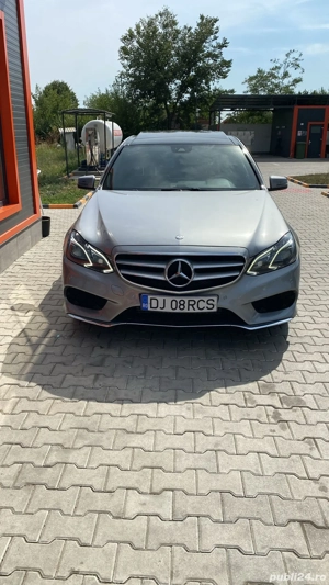 Mercedez Benz E Class  - imagine 8