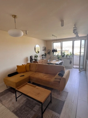 Închiriez apartament 3 camere situat pe Str. Rodnei