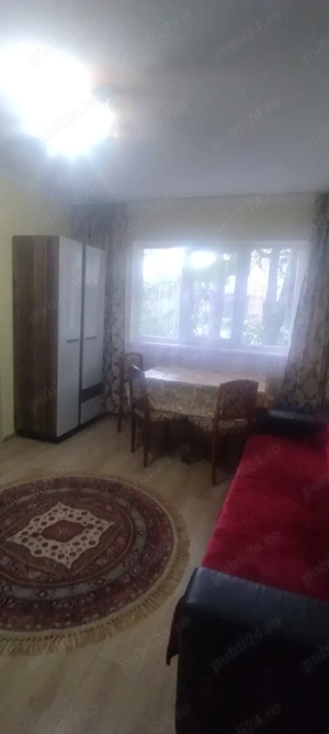 Inchiriez ap 3 cam Nufarul