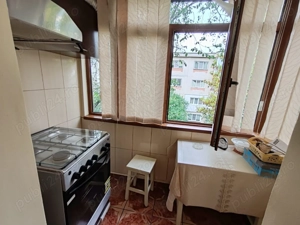 Închiriez apartament