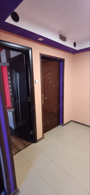 Vând apartament decomandat , cu două camere și două balcoane , la etaj 2  - imagine 4 Vând apartament decomandat , cu două camere și două balcoane , la etaj 2  - imagine 4