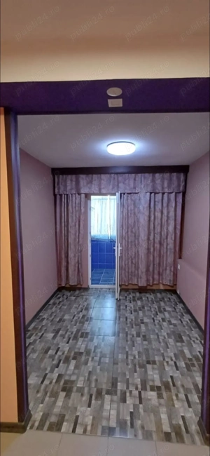 Vând apartament decomandat , cu două camere și două balcoane , la etaj 2  - imagine 2 Vând apartament decomandat , cu două camere și două balcoane , la etaj 2  - imagine 2