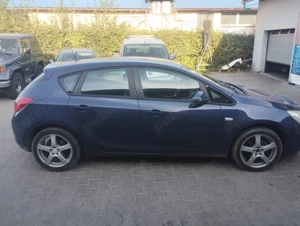Vând Opel Astra J 1.4 turbo benzina 140 cp - imagine 3