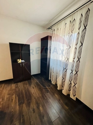 Casă / Vilă cu 4 camere de vânzare - imagine 9 Casă / Vilă cu 4 camere de vânzare - imagine 9