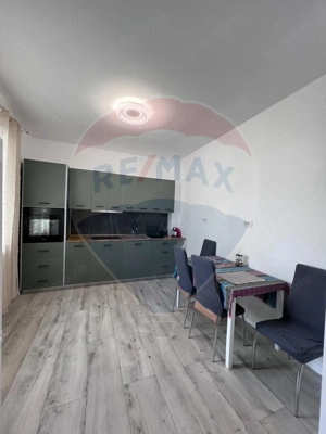 Apartament cu 2 camere de închiriat - imagine 2