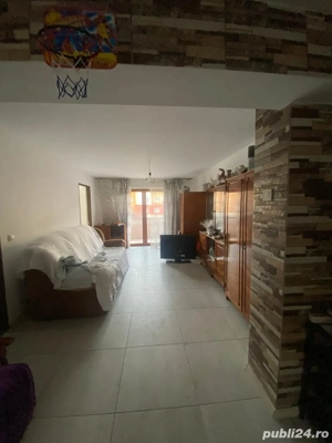 Apartament de vanzare cu garaj si afacere (bar) - imagine 5