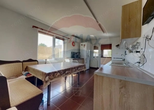 Casă / Vilă cu 6 camere de vânzare - imagine 4