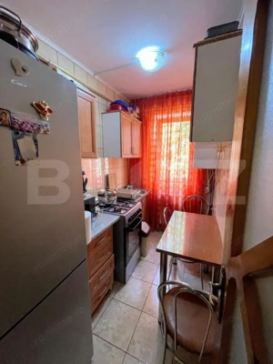 Apartament 2 camere, decomandat, 37 mp, Zona 9 Mai - imagine 5