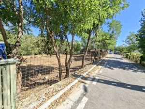 Vand teren curatat de vegetatie, 1600 mp, strada Musat Voda nr. 26-28, mun. Botosani - imagine 2