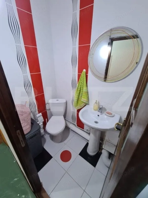 Apartament decomandat, 3 camere, 2 bai, zona Nicolina  - imagine 11