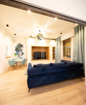 Apartament cu personalitate, tavan înalt și terasă – zona Scala Center - imagine 2