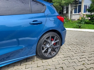 Ford Focus ST hatchback 2.3 L 280 cp FULL - imagine 3