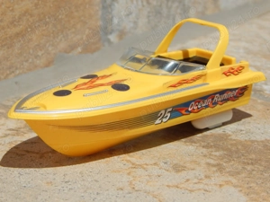 Macheta salupa Ocean Runner cu motoras electric