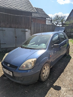 Vând Ford Fiesta 2006 motorină - imagine 2