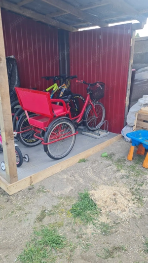 Tricicleta adulti UNICAT aproape noua ROSU FERARI 