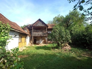 Teren intravilan cu potential, casa si anexe in Lunca - imagine 2