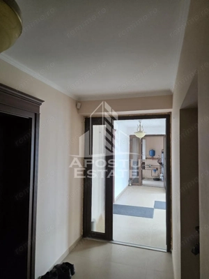 Duplex 400 mp utili, 4 parcari, pretabil birouri si locuinta, Fabric - imagine 10