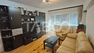 Apartament cu 3 camere garaj si pivnita de vanzare in Sebes