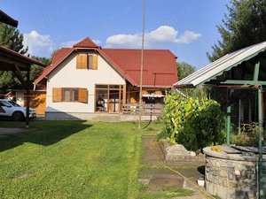 Breaza, casa in stil tirolez, zona insorita - imagine 3