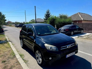 Vând Toyota Rav4  4x4 permanent