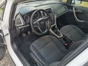 Opel astra j, an 2011, 1,3 cdti  - imagine 3 Opel astra j, an 2011, 1,3 cdti  - imagine 3