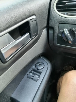 ford focus de vanzare  - imagine 4