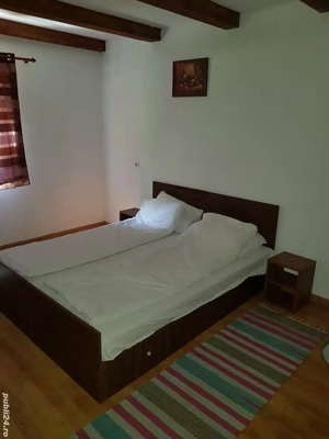 Cabana de inchiriat pe Cheile Nerei - imagine 2 Cabana de inchiriat pe Cheile Nerei - imagine 2